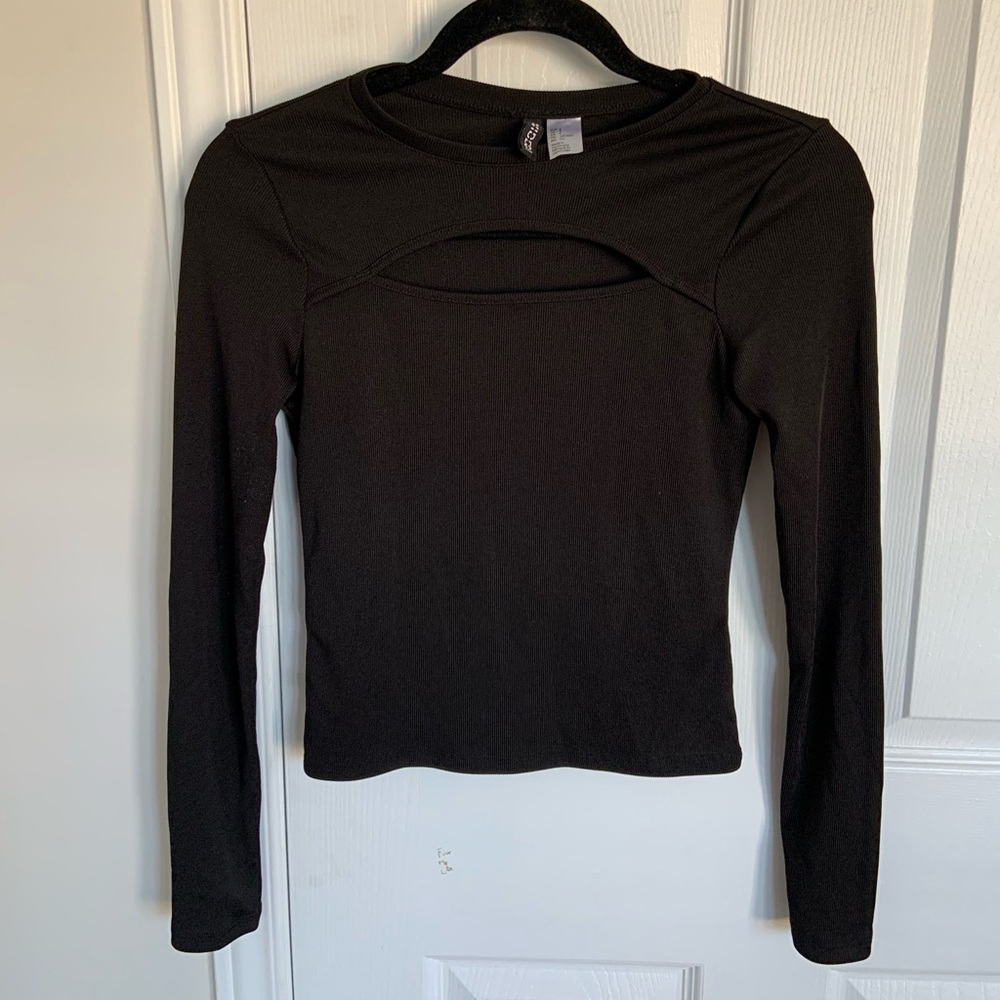 H&M, Black Front Cutout Ribbed Long Sleeve Top, Size: Small